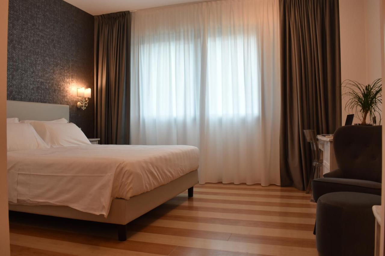 Hotel Portavaldera Peccioli ภายนอก รูปภาพ