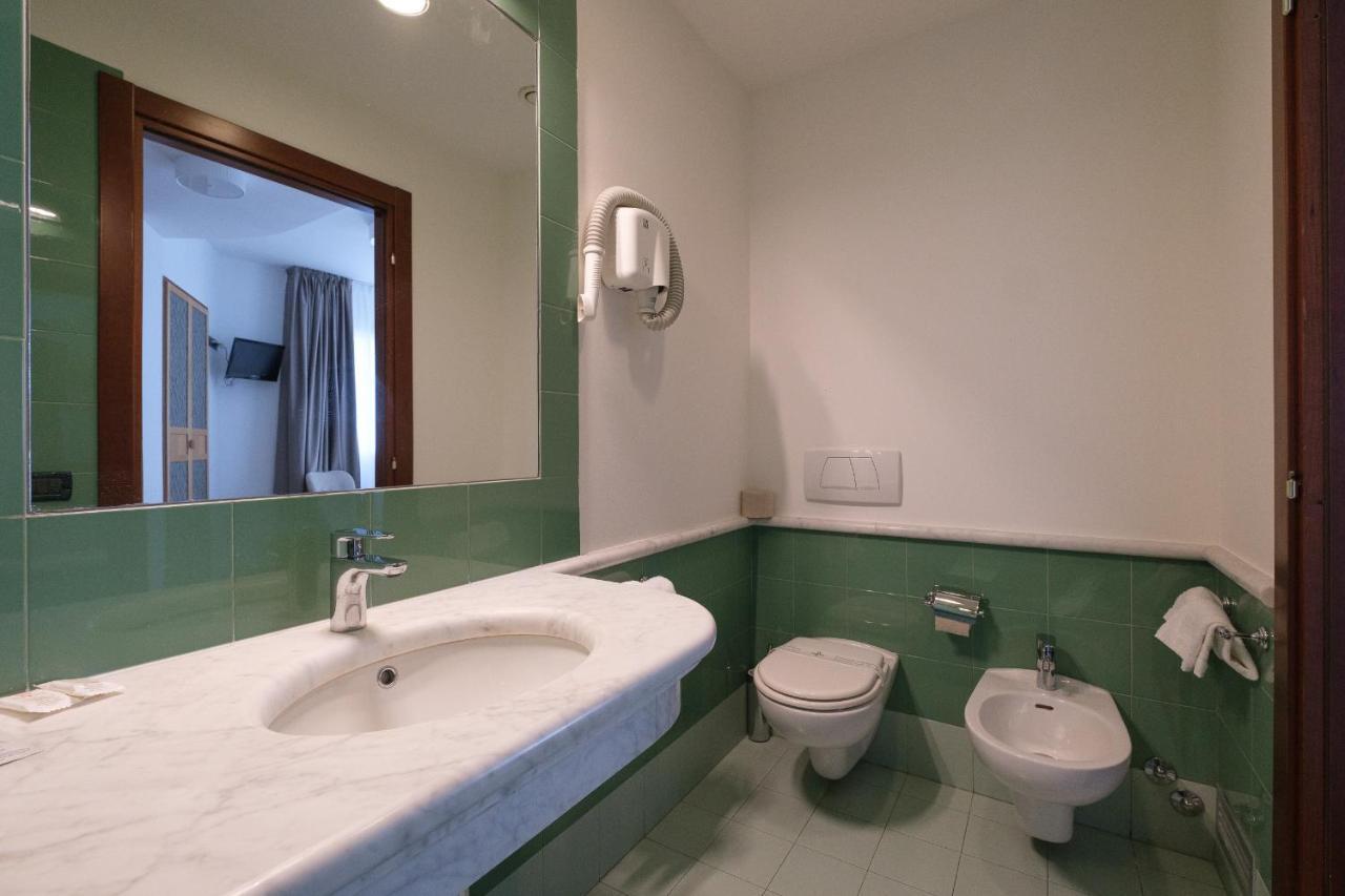 Hotel Portavaldera Peccioli ภายนอก รูปภาพ