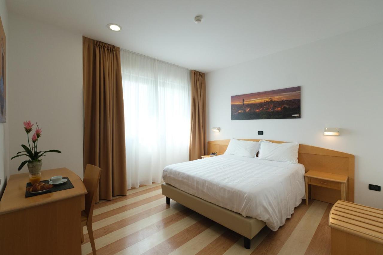 Hotel Portavaldera Peccioli ภายนอก รูปภาพ
