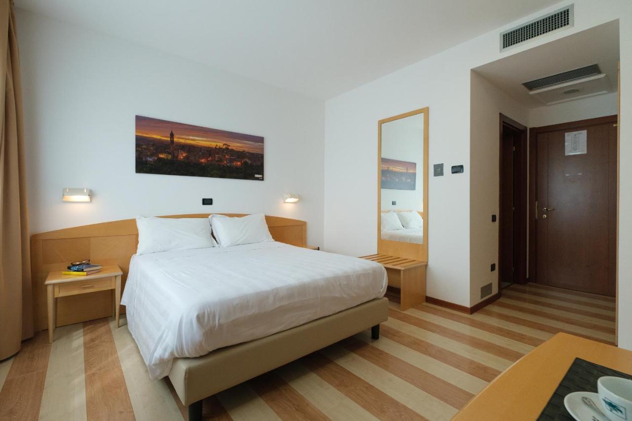 Hotel Portavaldera Peccioli ภายนอก รูปภาพ