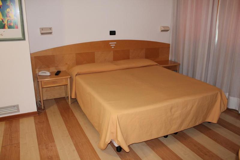 Hotel Portavaldera Peccioli ภายนอก รูปภาพ